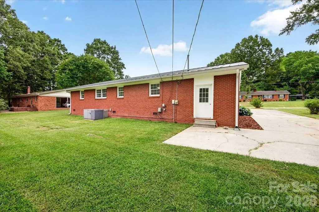 2216 White Store Road Monroe NC 28112