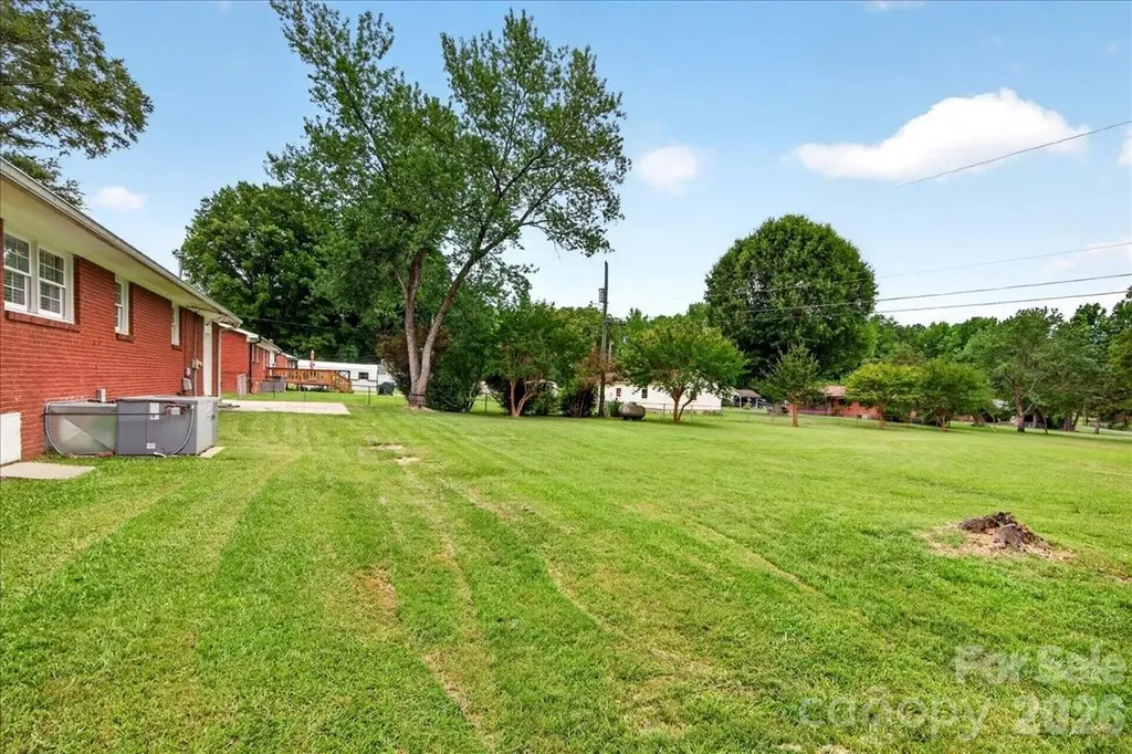 2216 White Store Road Monroe NC 28112