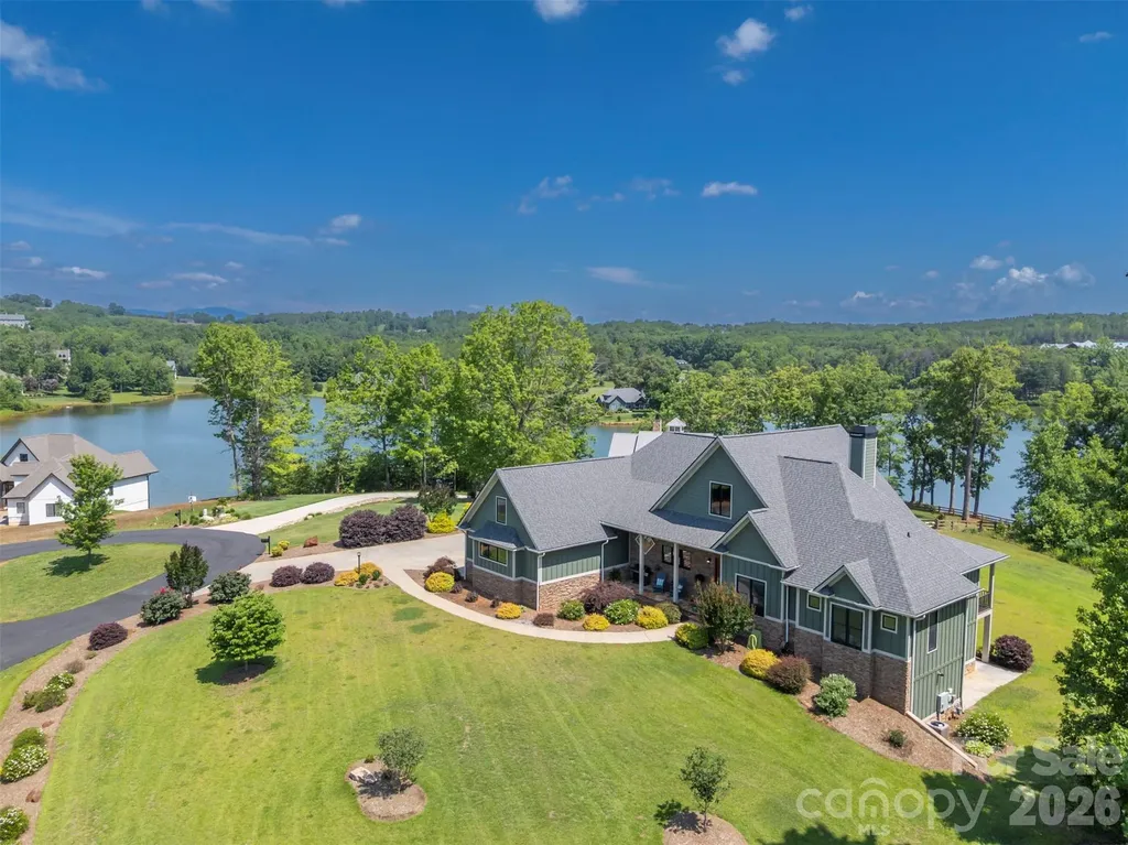 398 Mapleton Lane Columbus NC 28722