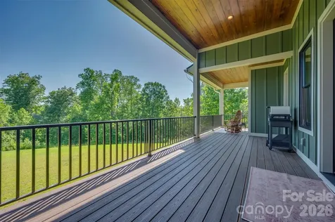 398 Mapleton Lane Columbus NC 28722