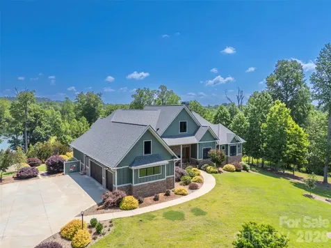 398 Mapleton Lane Columbus NC 28722