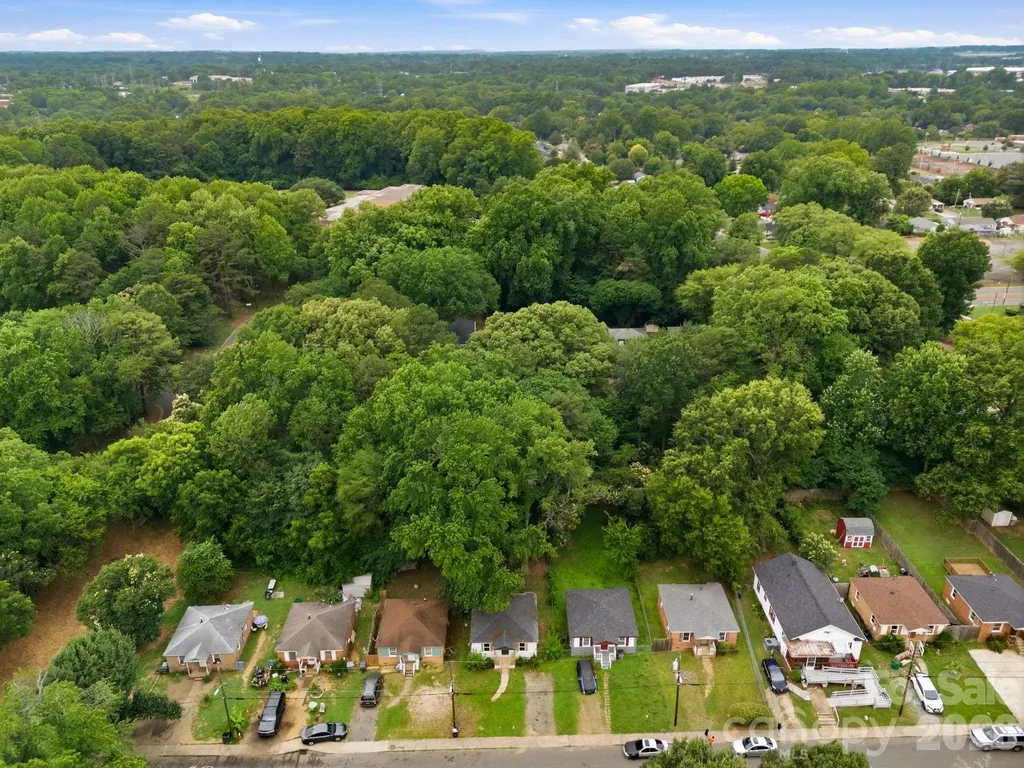 1829 Taylor Avenue Charlotte NC 28216