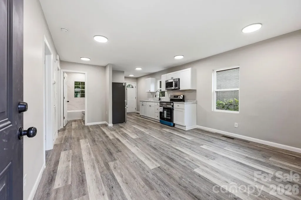 1829 Taylor Avenue Charlotte NC 28216