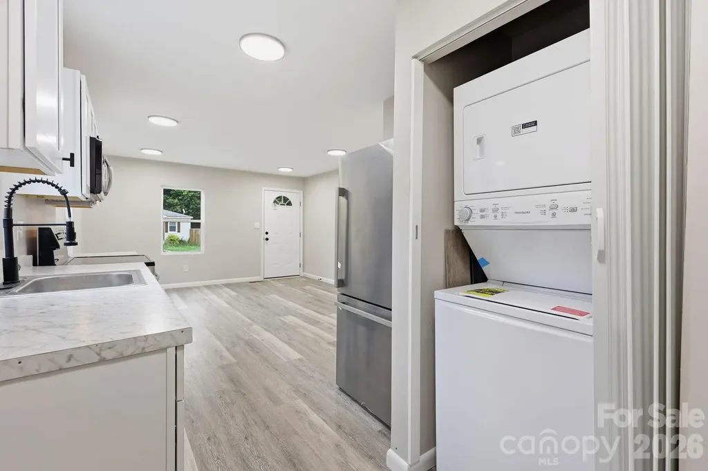 1829 Taylor Avenue Charlotte NC 28216