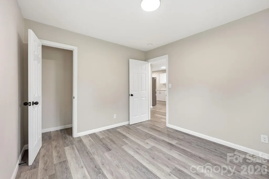 1829 Taylor Avenue Charlotte NC 28216