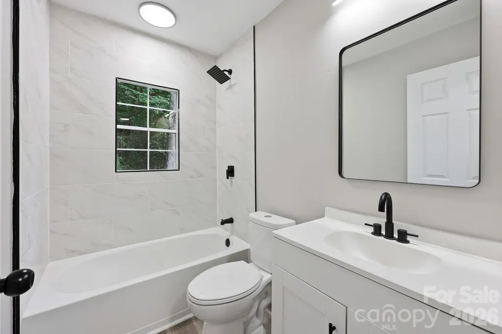 1829 Taylor Avenue Charlotte NC 28216