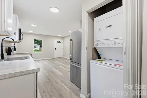1829 Taylor Avenue Charlotte NC 28216