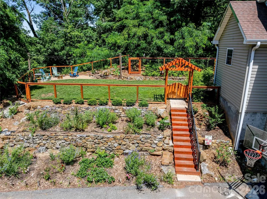 341 Pearson Drive Asheville NC 28801