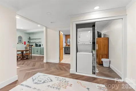 341 Pearson Drive Asheville NC 28801