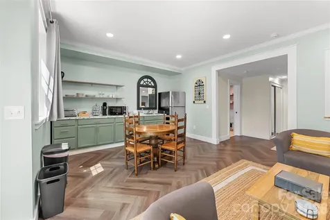 341 Pearson Drive Asheville NC 28801