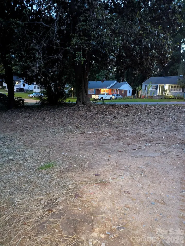 2335 Orton Street Charlotte NC 28208