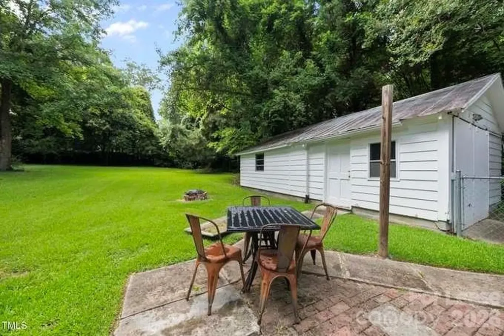 7 Meadowbrook Avenue Durham NC 27712