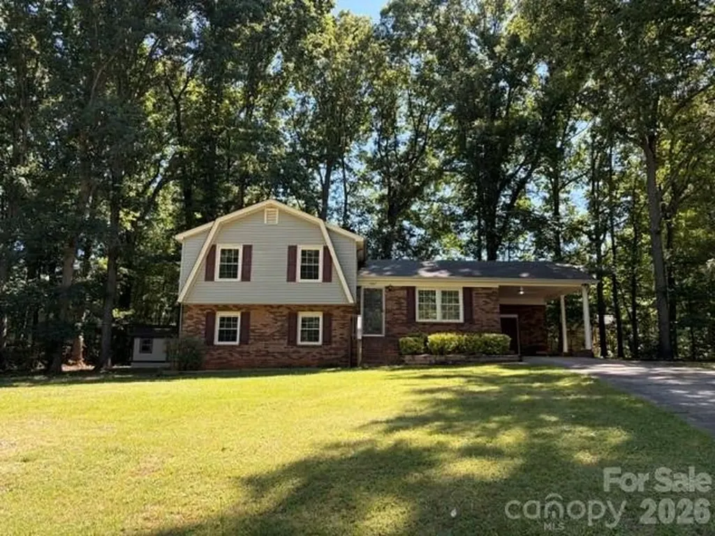 4617 Oakwood Circle Gastonia NC 28056