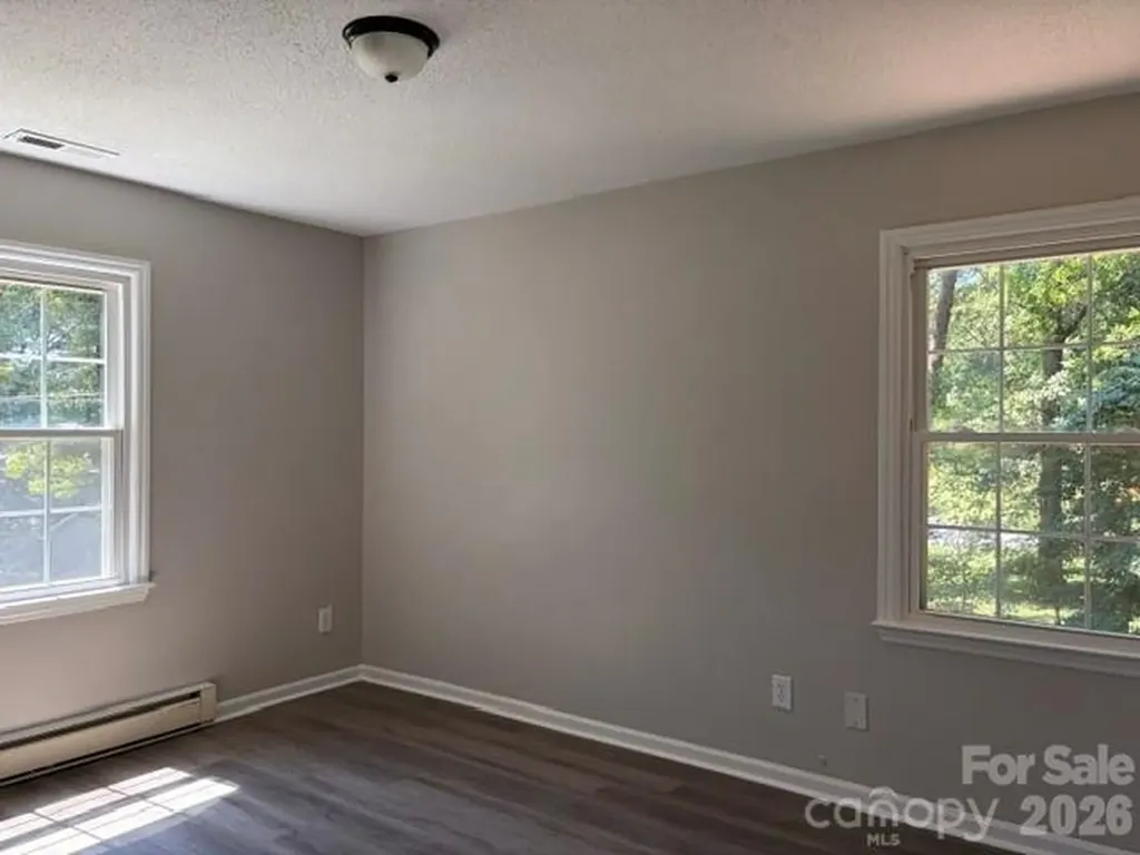 4617 Oakwood Circle Gastonia NC 28056