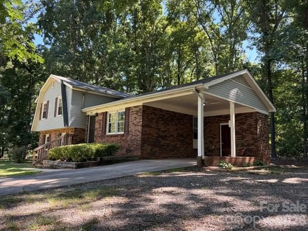 4617 Oakwood Circle Gastonia NC 28056