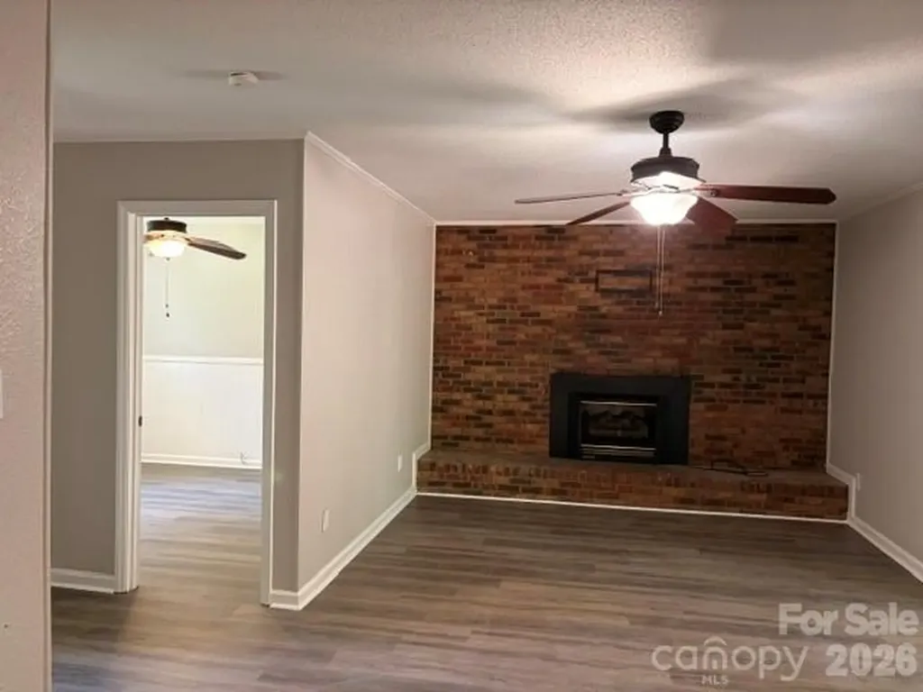 4617 Oakwood Circle Gastonia NC 28056