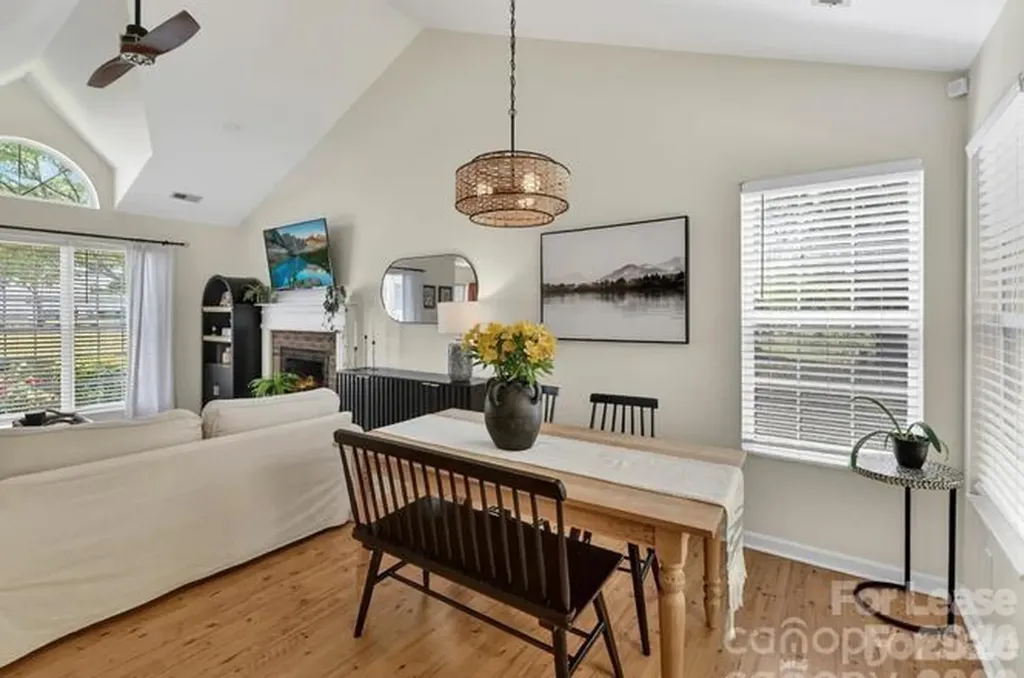 4131 Huntmeadow Drive Charlotte NC 28269