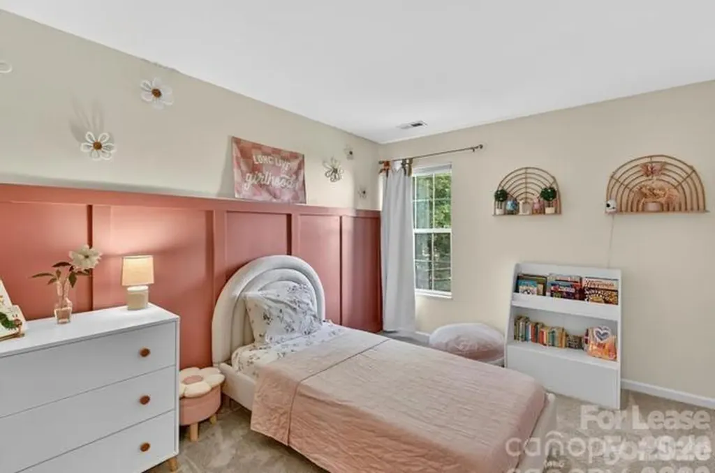 4131 Huntmeadow Drive Charlotte NC 28269