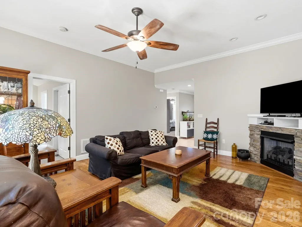 16 Jennlynn Drive Arden NC 28704