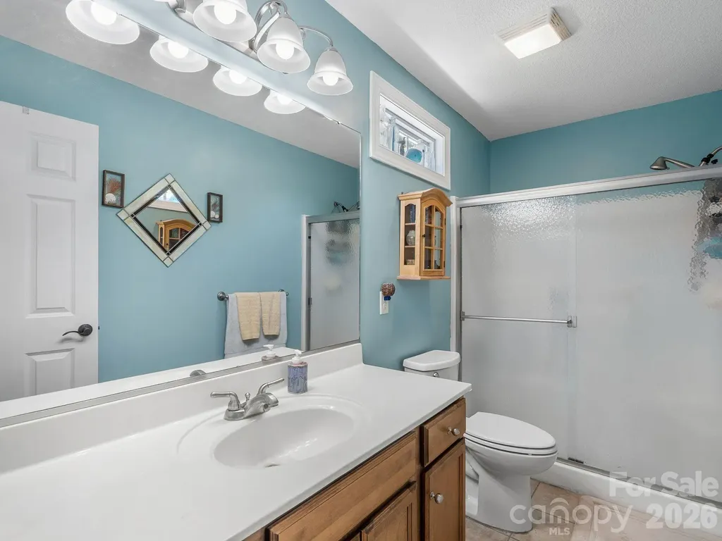 16 Jennlynn Drive Arden NC 28704