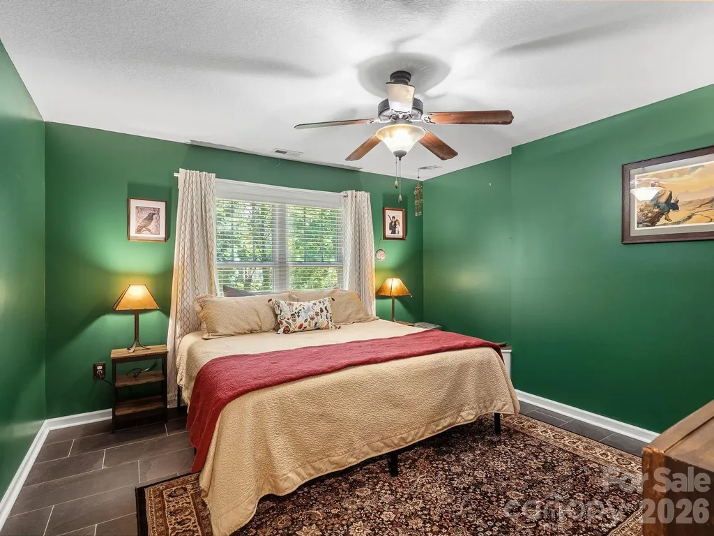 16 Jennlynn Drive Arden NC 28704