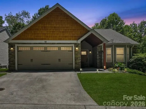 16 Jennlynn Drive Arden NC 28704