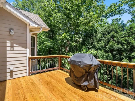 16 Jennlynn Drive Arden NC 28704