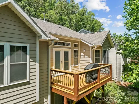 16 Jennlynn Drive Arden NC 28704
