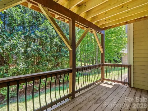 16 Jennlynn Drive Arden NC 28704