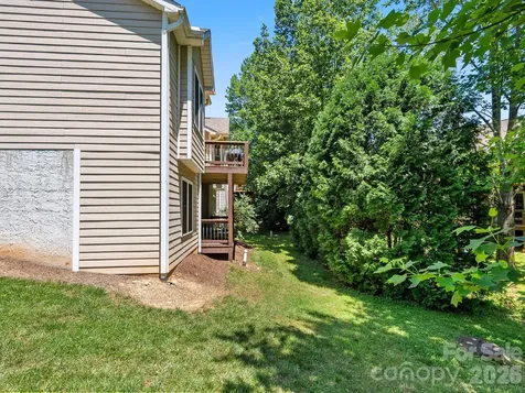 16 Jennlynn Drive Arden NC 28704