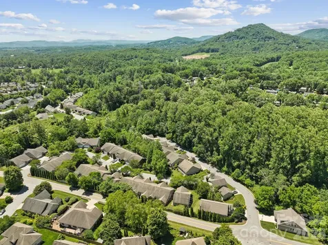 16 Jennlynn Drive Arden NC 28704