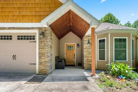 16 Jennlynn Drive Arden NC 28704