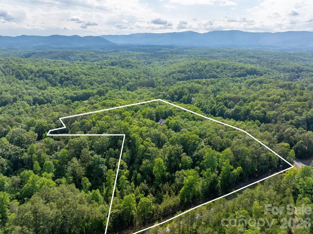 175 Green Hills Road Mill Spring NC 28756
