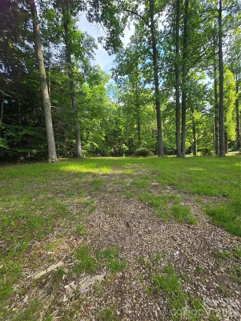 1480 Davis Mountain Road Hendersonville NC 28739
