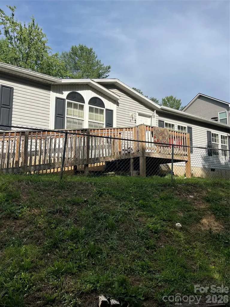 6 John Hazel Drive Swannanoa NC 28778