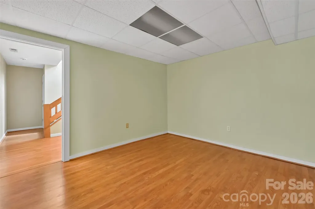 300 Ethan Pond Way Hendersonville NC 28791