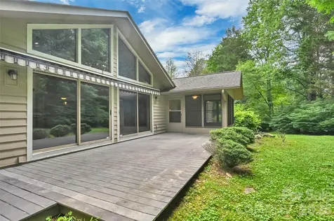 300 Ethan Pond Way Hendersonville NC 28791