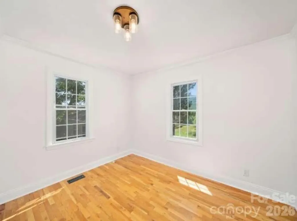 308 Browntown Road Leicester NC 28748