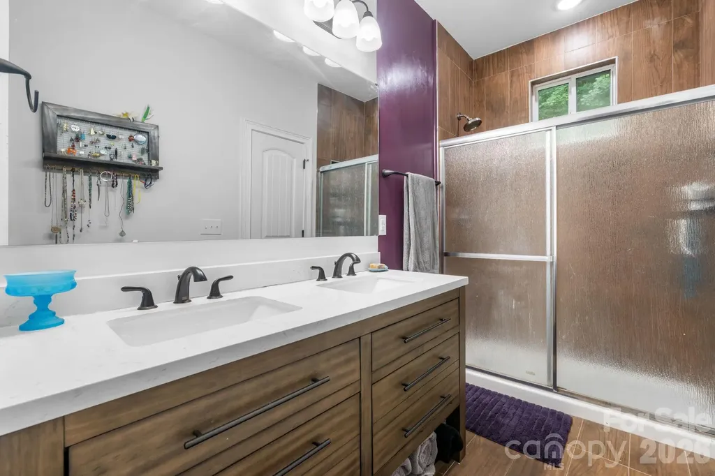 329 W F Street Newton NC 28658