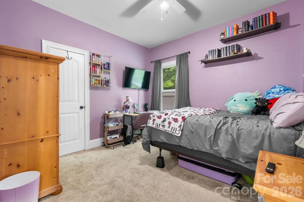 329 W F Street Newton NC 28658