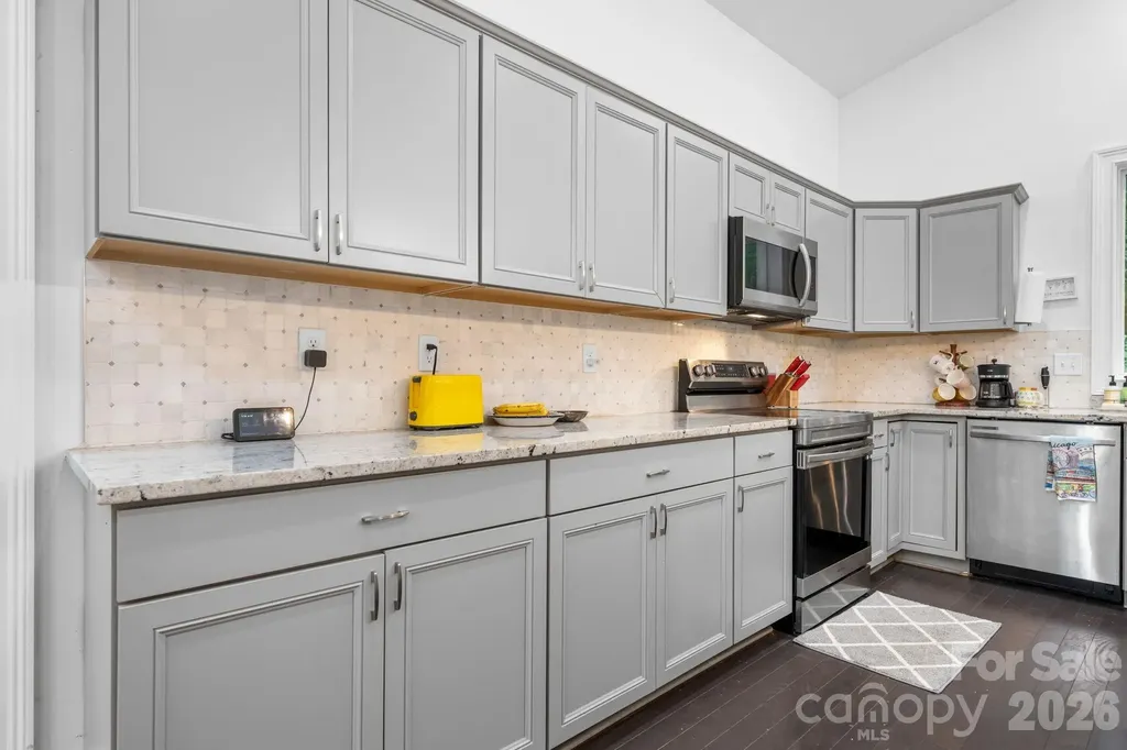 329 W F Street Newton NC 28658