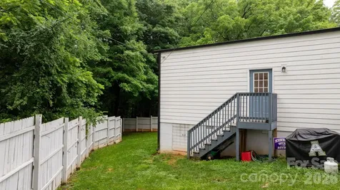 329 W F Street Newton NC 28658