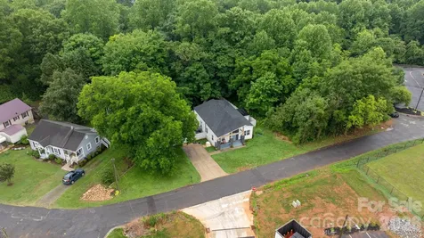 329 W F Street Newton NC 28658