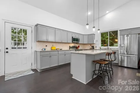 329 W F Street Newton NC 28658