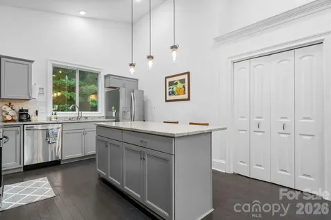 329 W F Street Newton NC 28658