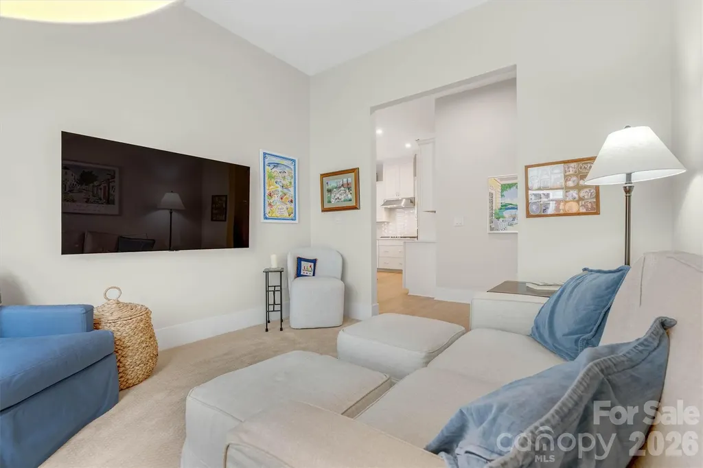 8025 Brookbank Drive Charlotte NC 28269