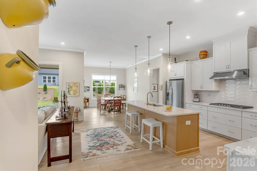 8025 Brookbank Drive Charlotte NC 28269