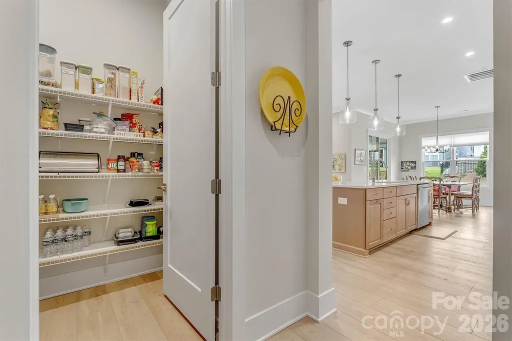 8025 Brookbank Drive Charlotte NC 28269