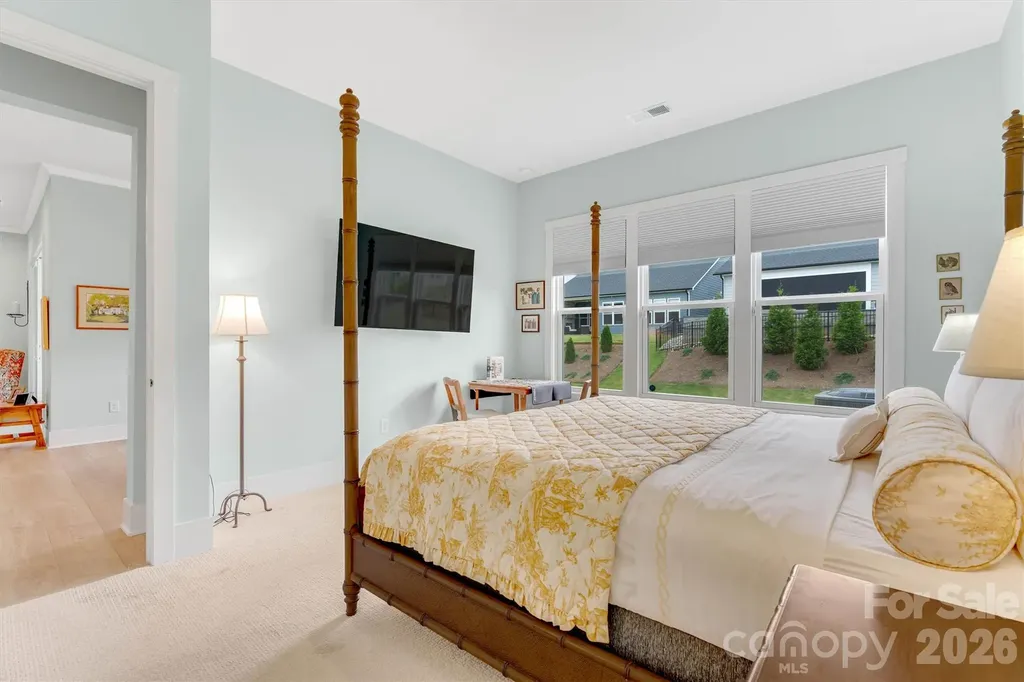 8025 Brookbank Drive Charlotte NC 28269