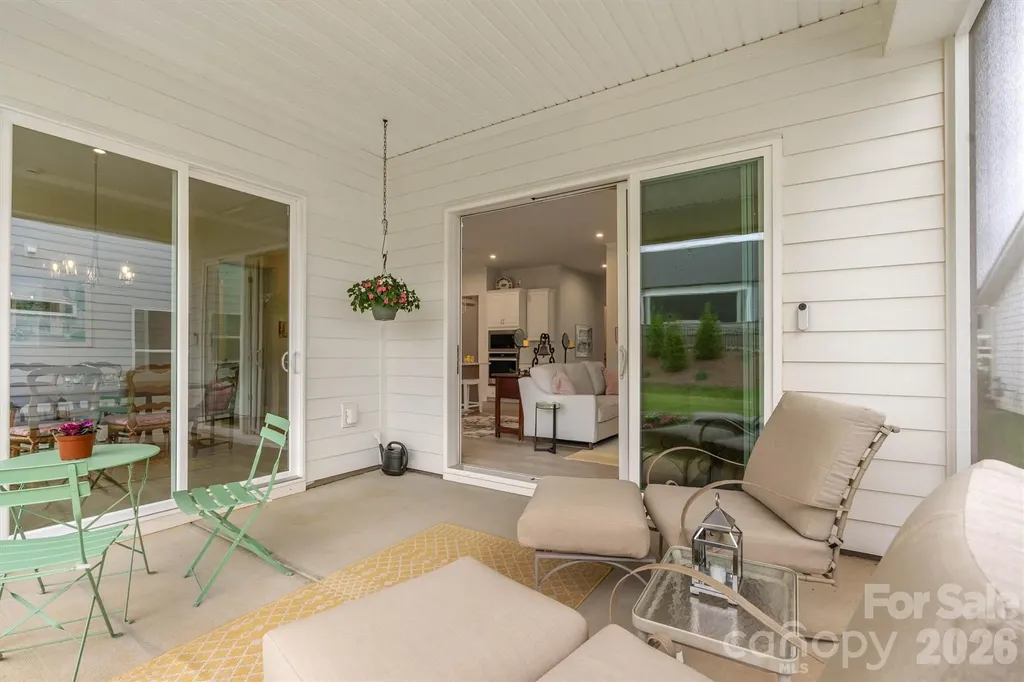8025 Brookbank Drive Charlotte NC 28269